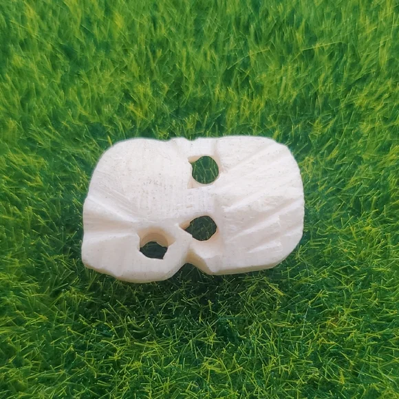 Bone Elephant Stunning Carved Pendant P328 - Picture 2 of 4